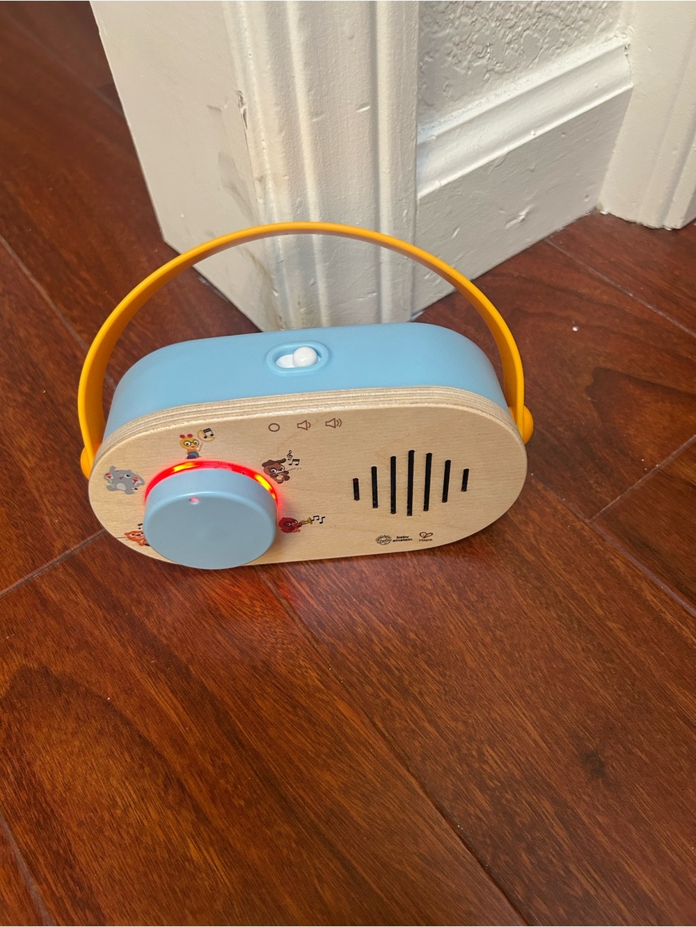 Baby Einstein musical portable radio